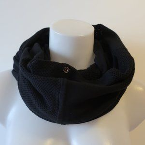 WOMENS LULULEMON BLACK INFINITY COWL SCARF NECK WARMER OS *